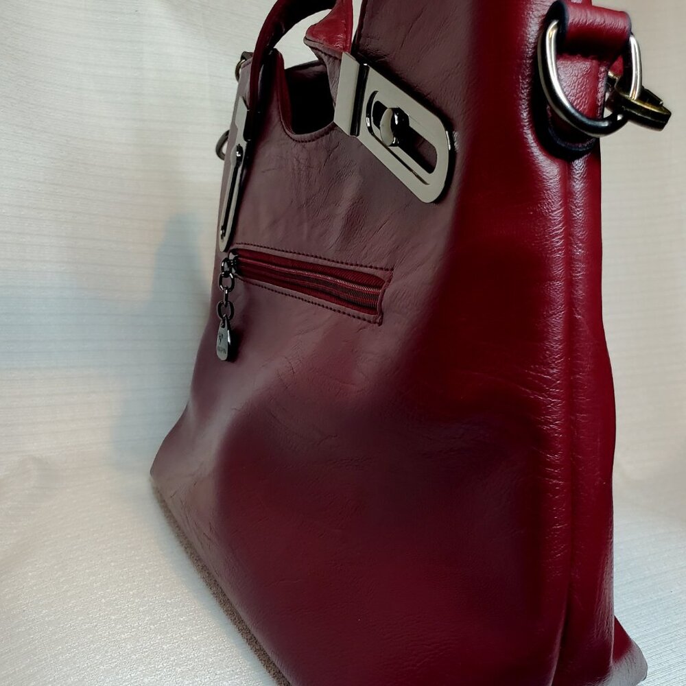 The bag - Picture 4 of 4